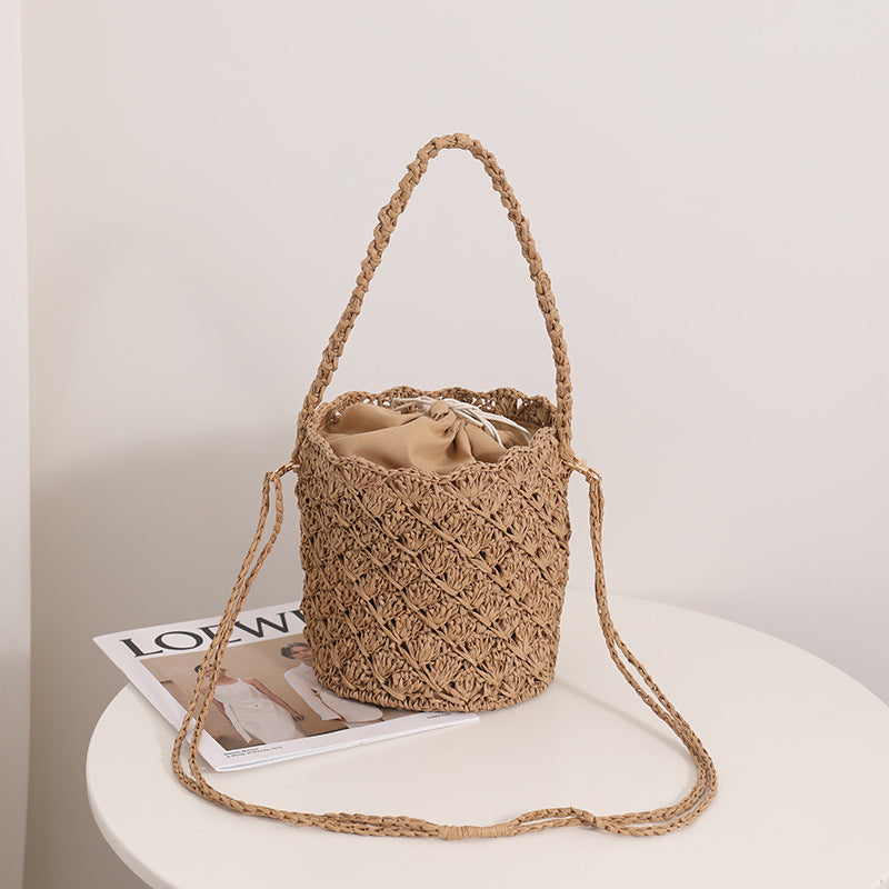 Crossbody Small Claw Bucket Coffee