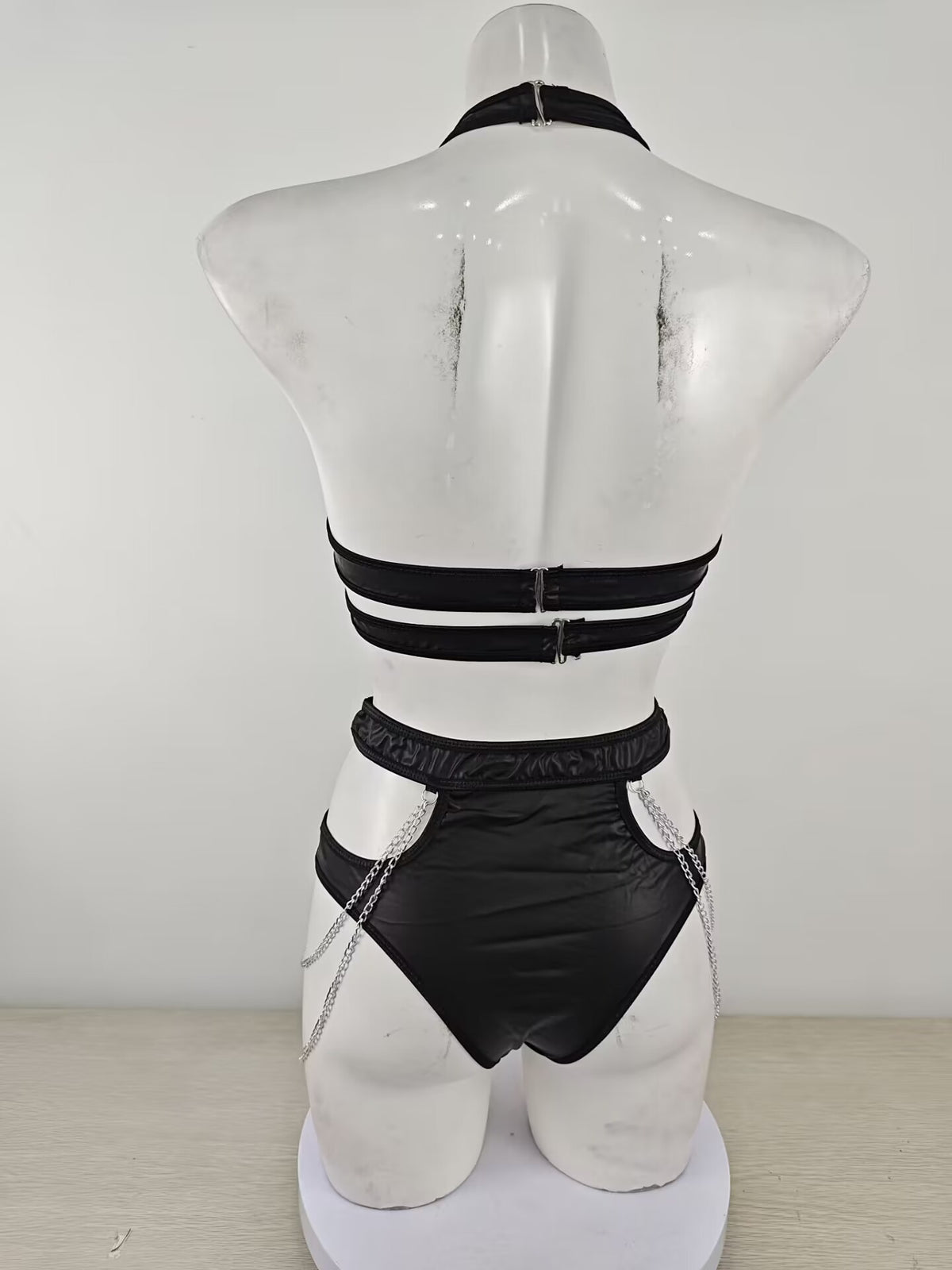 Sexy Metal Chain Buckle Patent Leather Halter Two Piece Sexy Lingerie Set