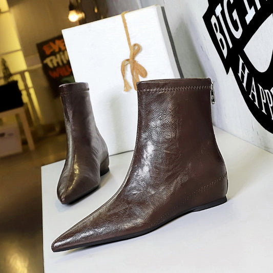 Dark brown with thin lining