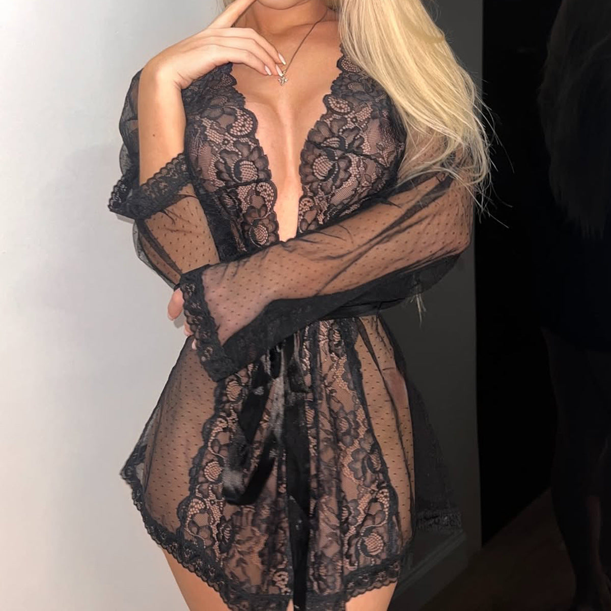 Sexy Lace See through Long Sleeved Cardigan Mesh Nightgown Body Shaping Sexy Split