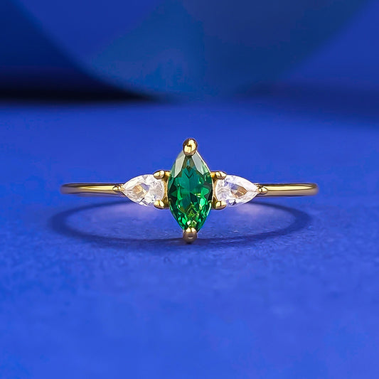 Horse Eye Green Ring