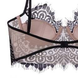 Bralette d'été à fines bretelles, lingerie sexy en dentelle, soutien-gorge souple avec armatures, effet push-up, conçu pour les poitrines généreuses, dos nu en U.