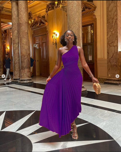 Popular Slim One Shoulder Cutout Pleated Dress - Wanita Store