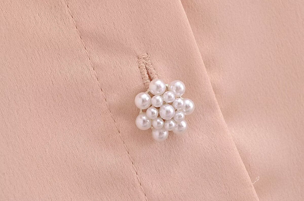 Autumn Casual Women Ruffles Collared Long Sleeve Jewelry Fastener Decoration Solid Color Blouse Top - Wanita Store