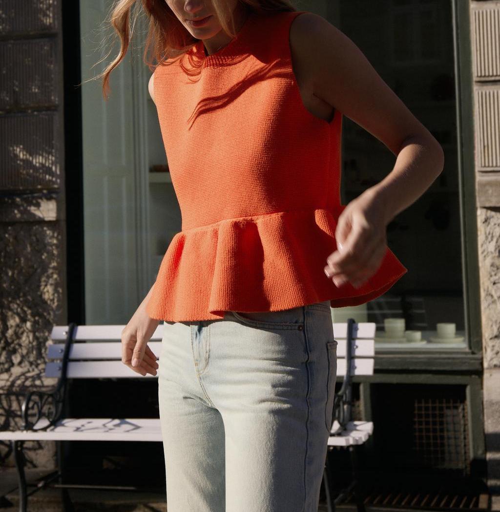 Haut court en maille avec ourlet court, design de vêtements de printemps pour femmes