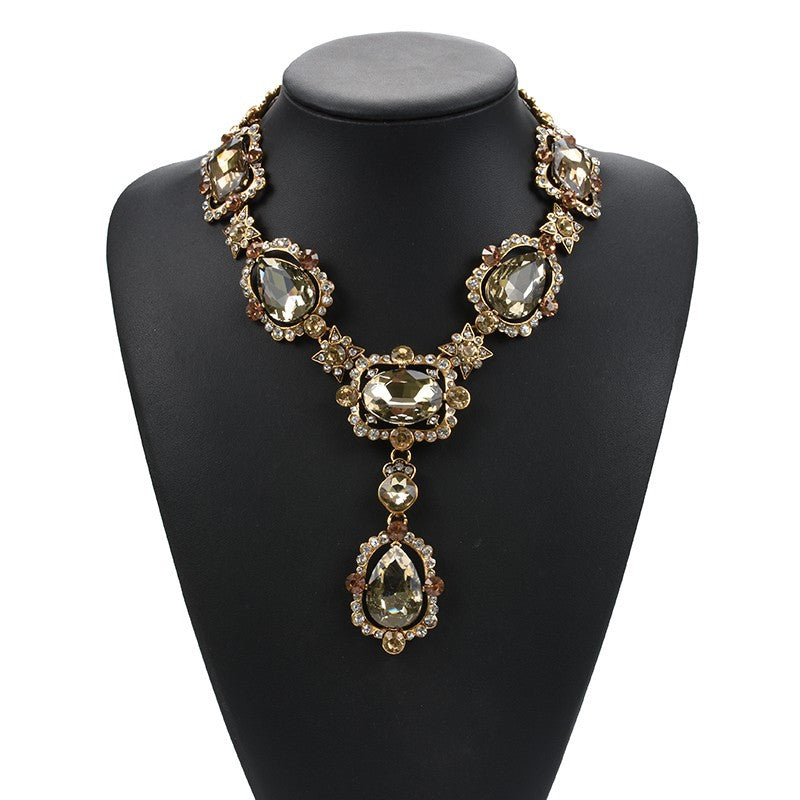 Exaggerated Jewelry Alloy Glass Crystal Clavicle Chain Temperamental Popular Inlaid Jewel Water Drop Necklace - Wanita Store