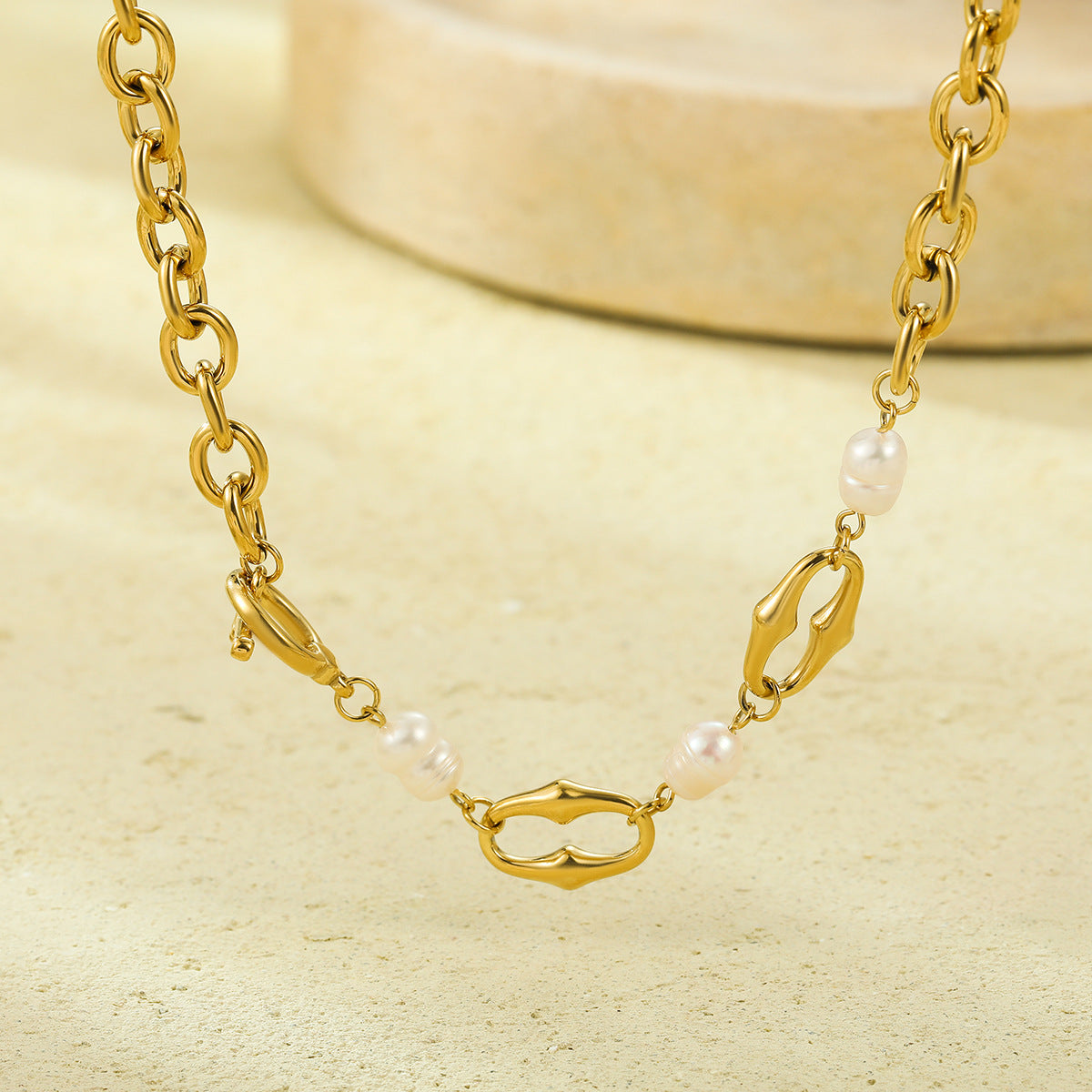 Stainless Steel Necklace Stitching Craft Inlaid Pearl Chain High Grade Clavicle Necklace for Women - Wanita Store