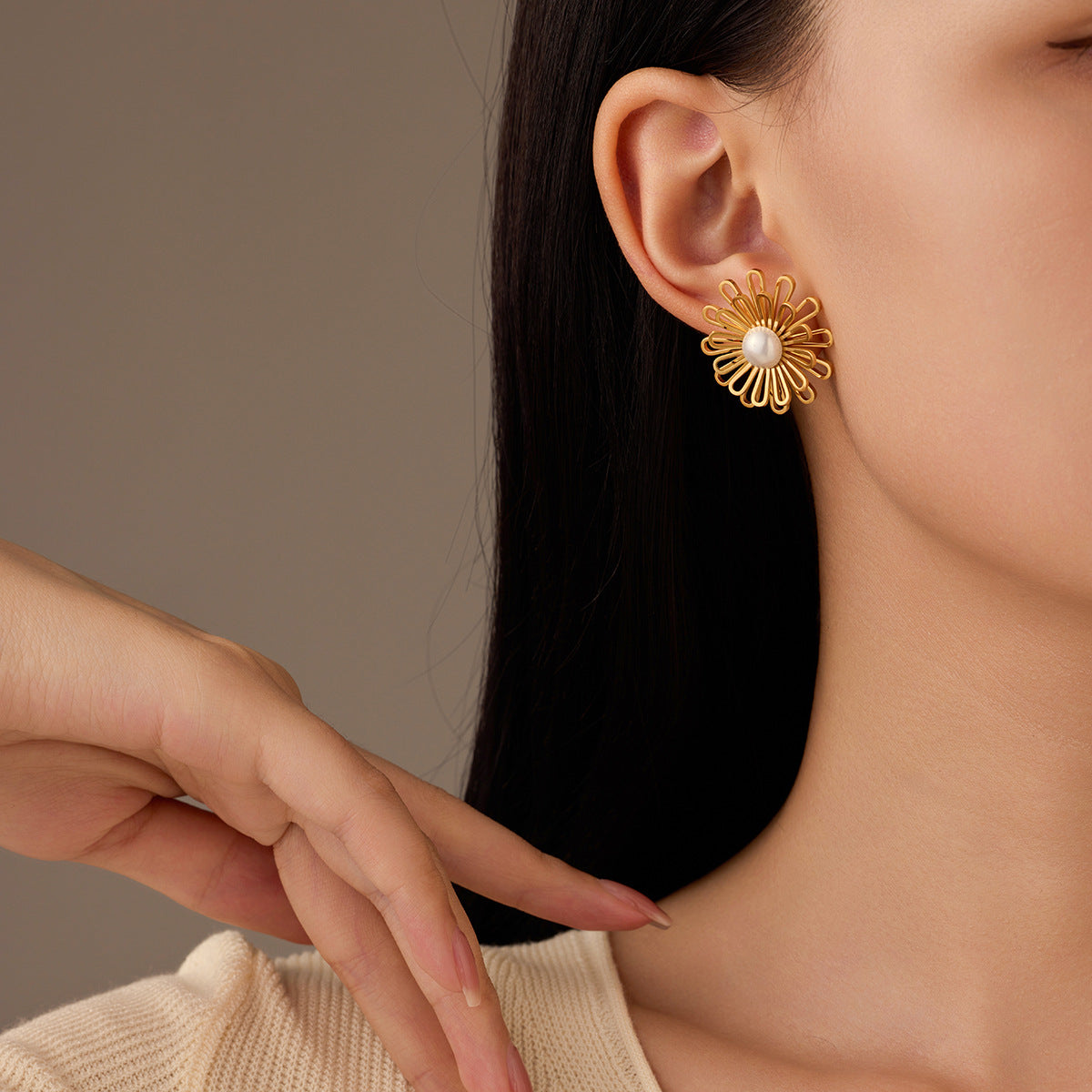 French Simplicity Sweet Lace Hollowed out Stainless Steel Studs Design Titanium Steel Earrings for Women - Wanita Store
