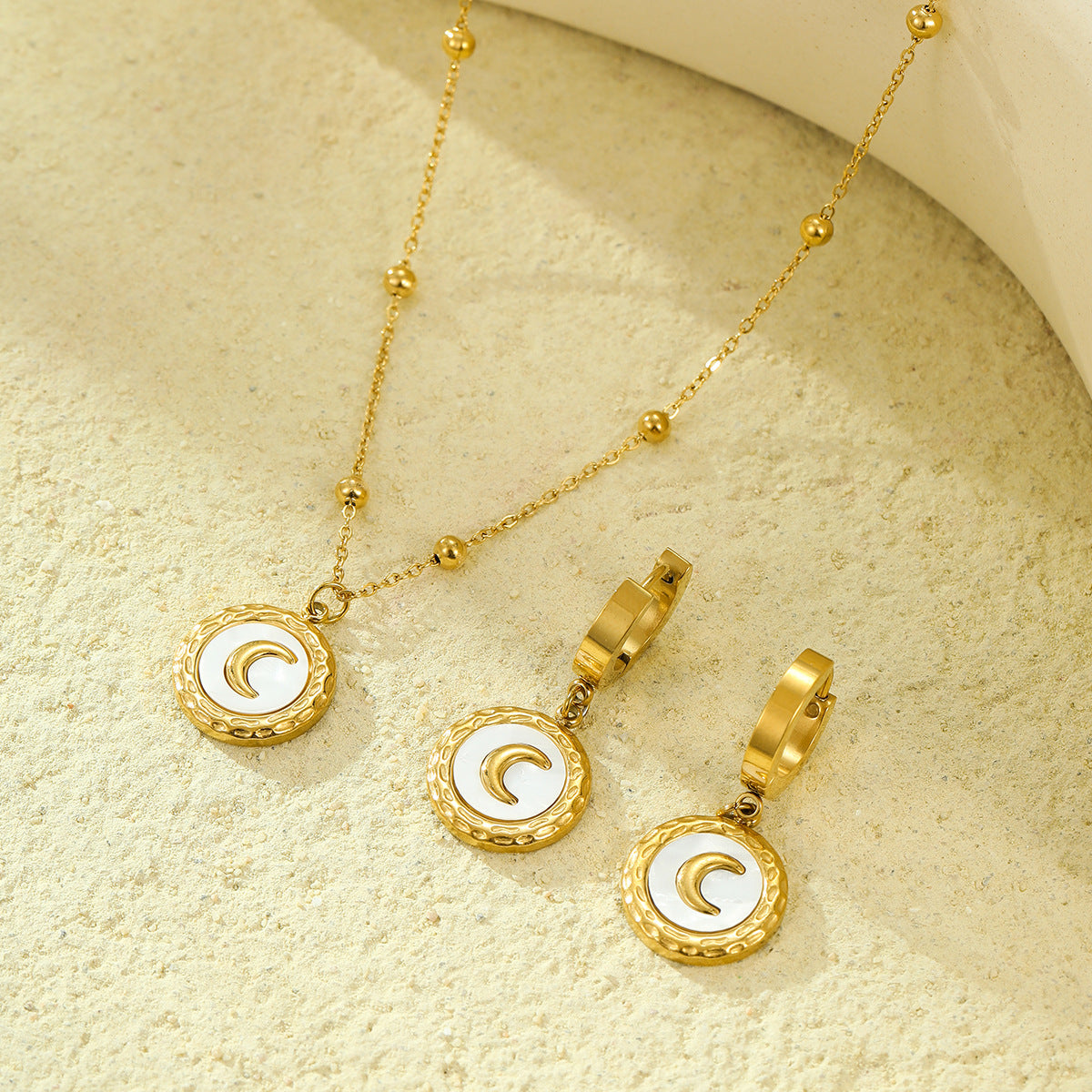 18K Stainless Steel Shell Moon Necklace Niche Retro Easy Matching Embellished Titanium Steel Necklace Earrings - Wanita Store