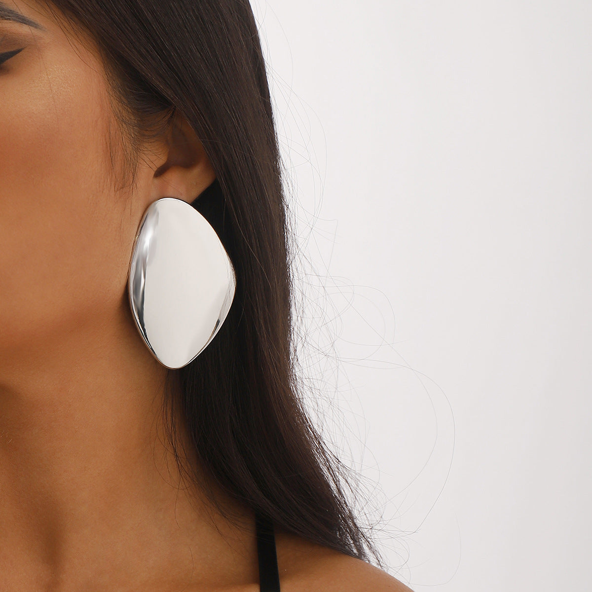 High Profile Retro Elegant Metal Geometry Stud Earrings Simple Personality Metal Alloy Earrings Women - Wanita Store