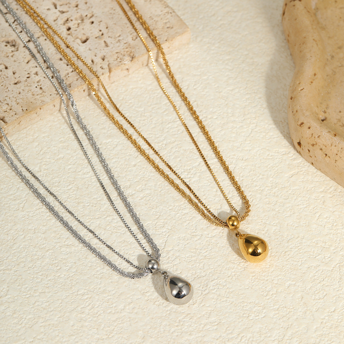 Minimalistic Water Drops Embellished Stainless Steel Necklace Gold Plated Niche Trendy Clavicle Chain Necklace - Wanita Store