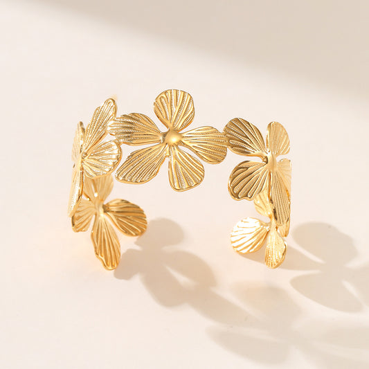 Floral 18K Titanium Steel Bracelet Exaggerated Personalized Stainless Steel Petals Bracelet Jewelry Women - Wanita Store