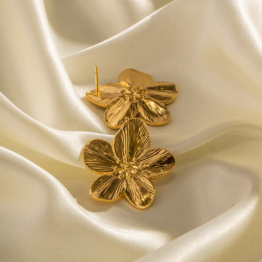 French Court Matte Retro Gold Stainless Steel Floral Metal Stud Earrings High Grade Earrings Earrings Accessories - Wanita Store