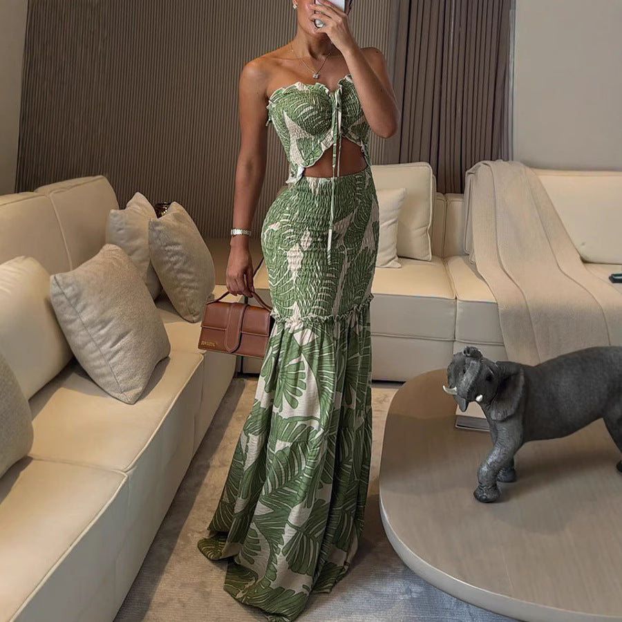 Dark Green Printed Leaves