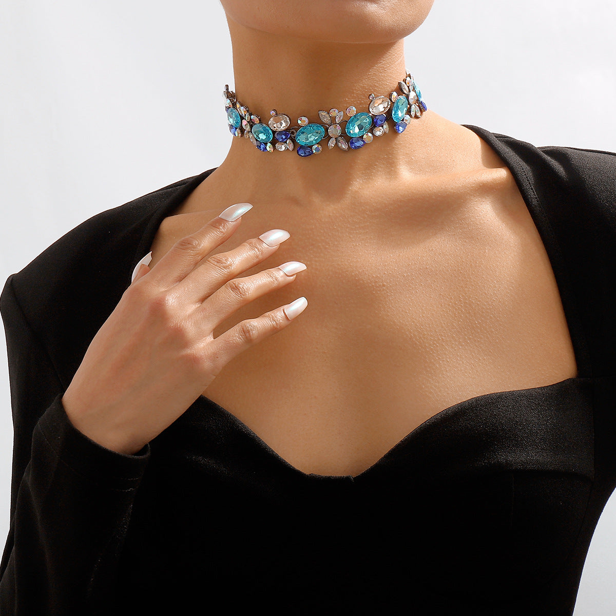 Temperamental Minority Imitation Diamond Popular Necklace Light Luxury Heavy Industry Alloy Clavicle Chain - Wanita Store