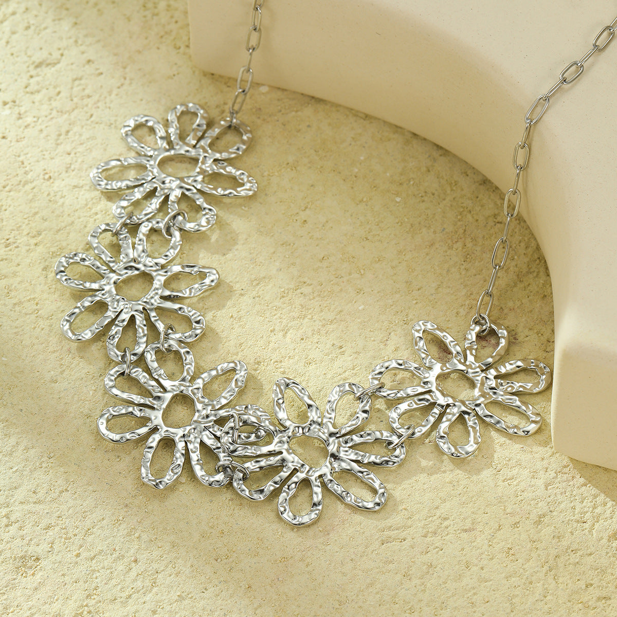 Retro Irregular Asymmetric Hollow Out Cutout out Pleated Floral Petals Necklace Light Luxury Personality Necklace Accessories - Wanita Store