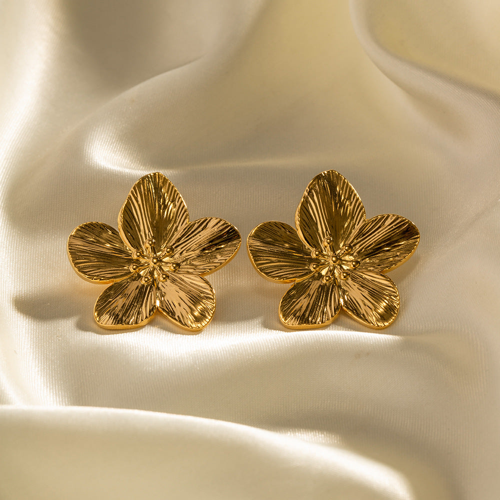 French Court Matte Retro Gold Stainless Steel Floral Metal Stud Earrings High Grade Earrings Earrings Accessories - Wanita Store