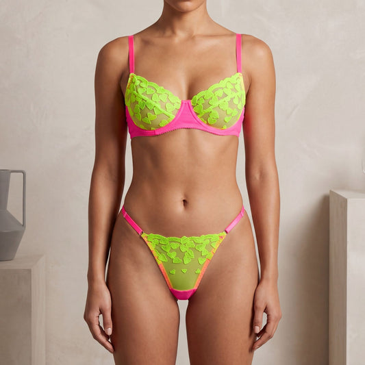 Sexy French Heart-Shaped Sexy Lingerie Set See through Gathering Bra T Back