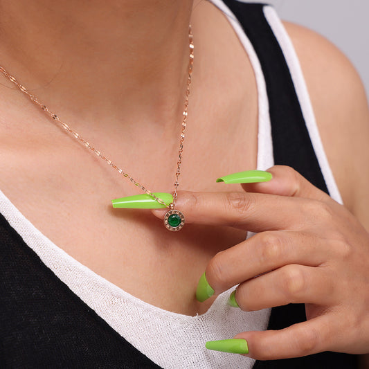 Rose Gold Roman Emerald round Glass Stone Embellished Necklace Women Retro Affordable Luxury Feeling Titanium Steel Clavicle Chain - Wanita Store