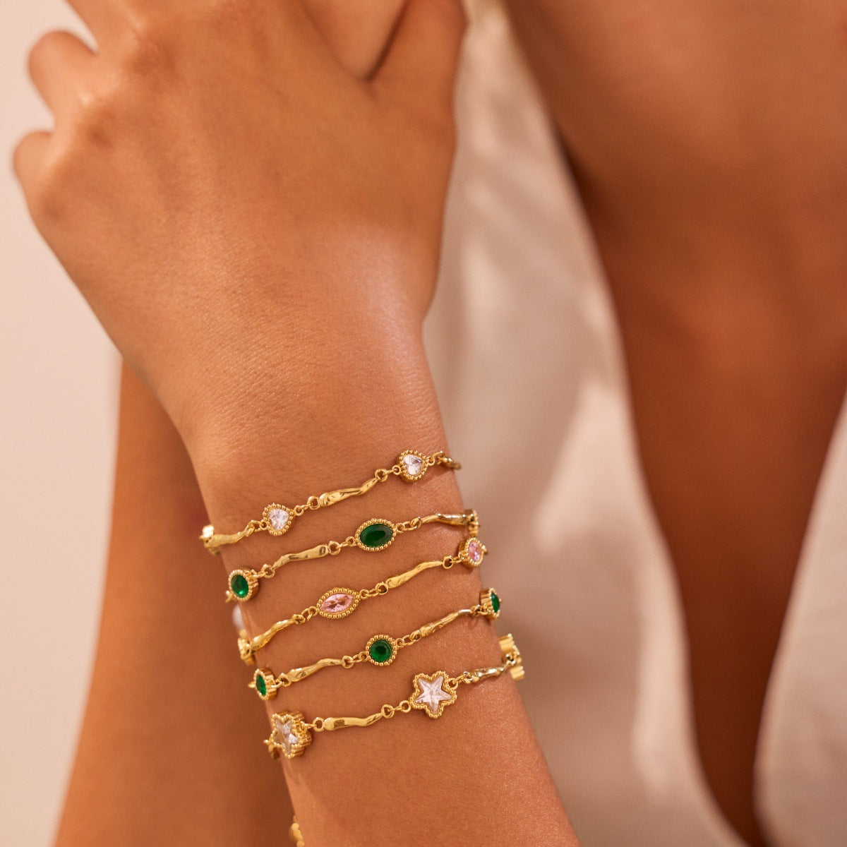 Inlaid Color Zircon Stainless Steel Bracelet Non Fading Light Luxury High Grade Sense Ornament - Wanita Store