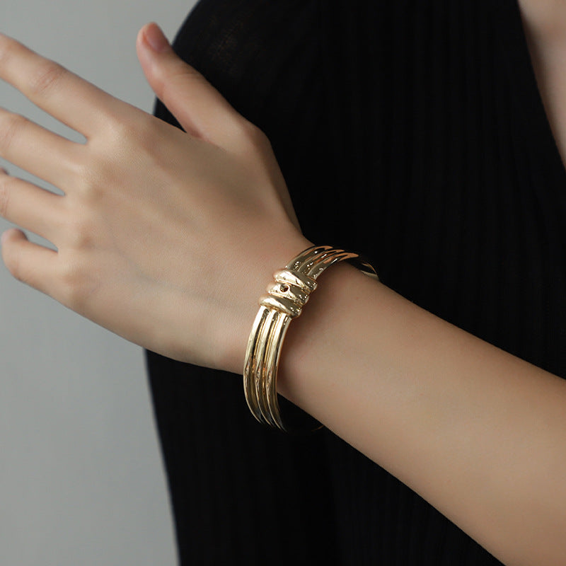 Spring Summer Retro Simple Pattern Hollow Out Cutout Bracelet Women Ornament - Wanita Store