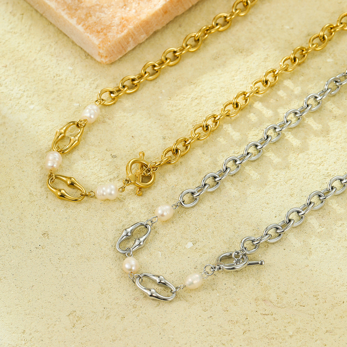 Stainless Steel Necklace Stitching Craft Inlaid Pearl Chain High Grade Clavicle Necklace for Women - Wanita Store