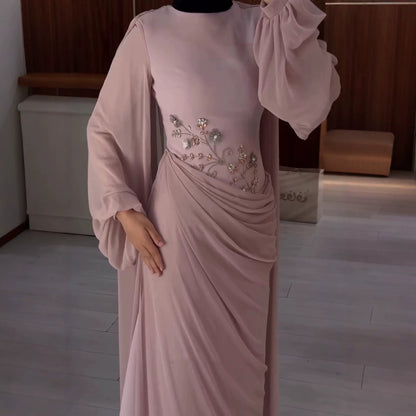 Vestido Elegante de Gasa con Decoraciones de Diamantes, Floral, Manga Larga, Corte Estrecho y Falda Amplia