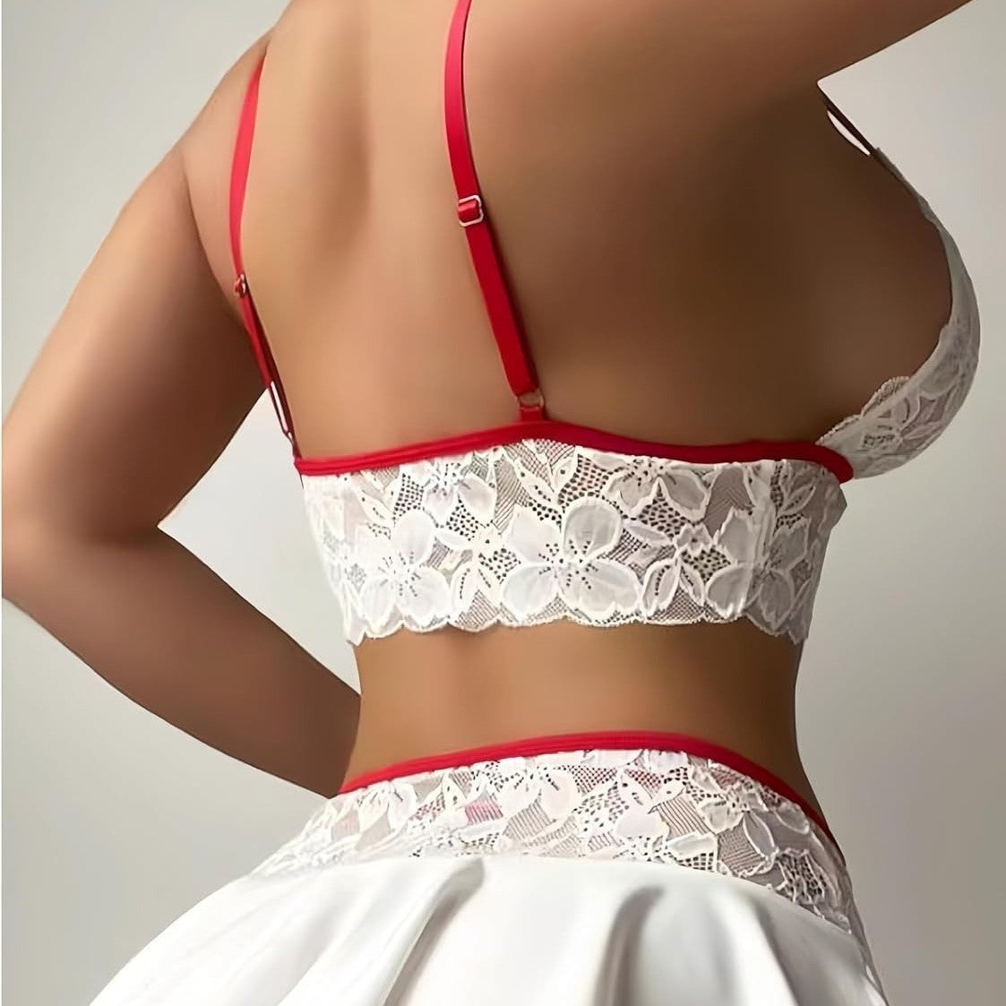 Sexy Hollow Out Cutout out Lace Pattern Embroidery Split Hip Bag Sexy Lingerie Set