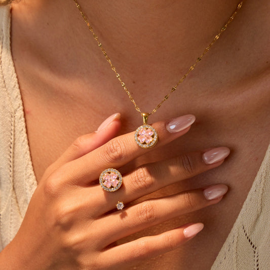 Inlaid Zircon Rotatable Clover Stainless Steel Necklace Light Luxury Titanium Steel Ring Hand Jewelry - Wanita Store