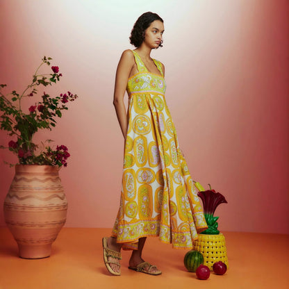 Vestido de mujer sexy de verano con tirantes estampados, cintura alta y falda acampanada