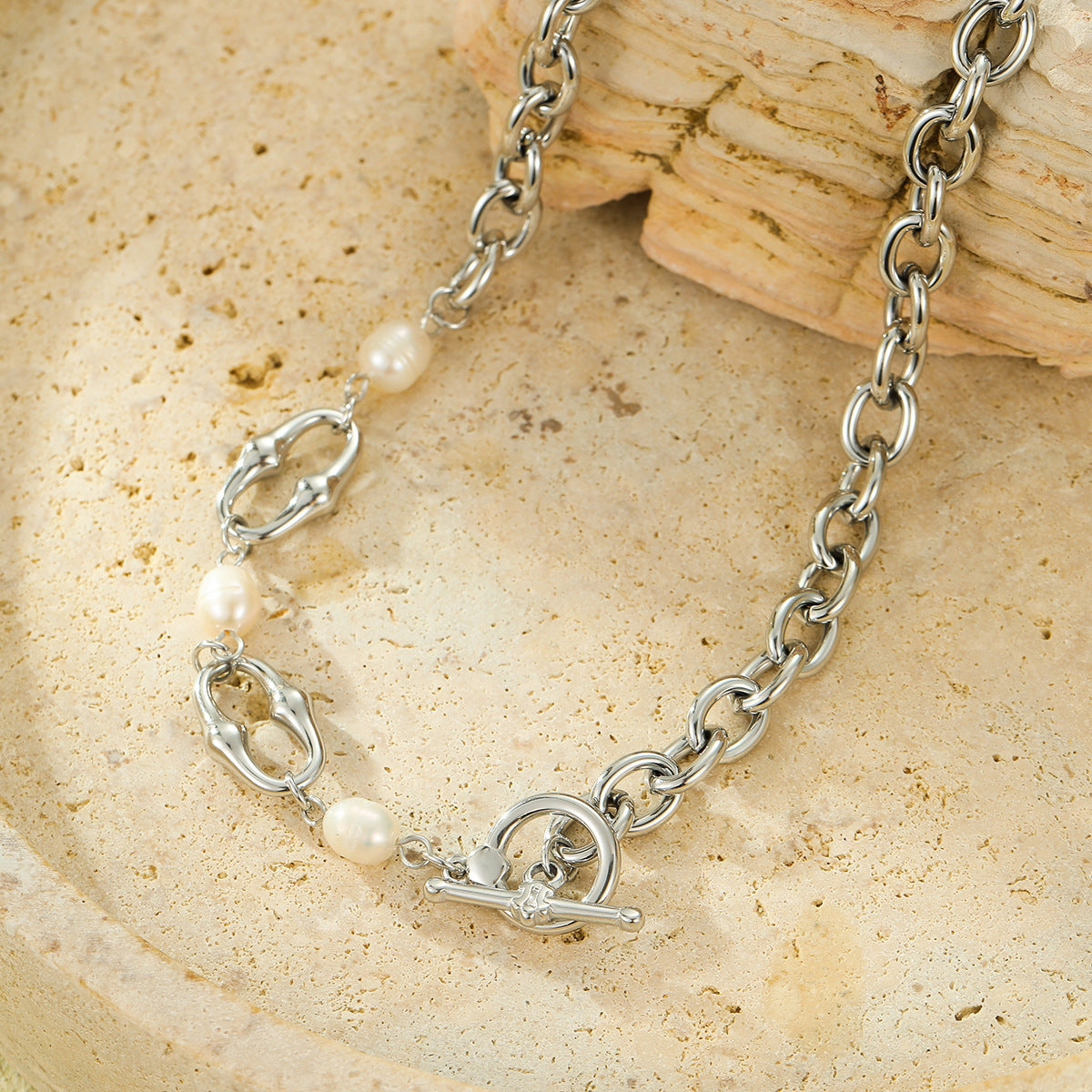 Stainless Steel Necklace Stitching Craft Inlaid Pearl Chain High Grade Clavicle Necklace for Women - Wanita Store