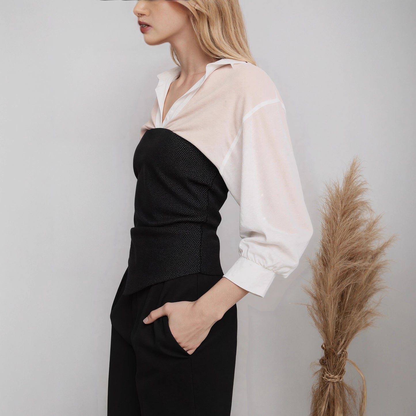 White V neck Waist Three Quarter Sleeve Shirt Women French Elegant Niche Slimming Top - Wanita Store