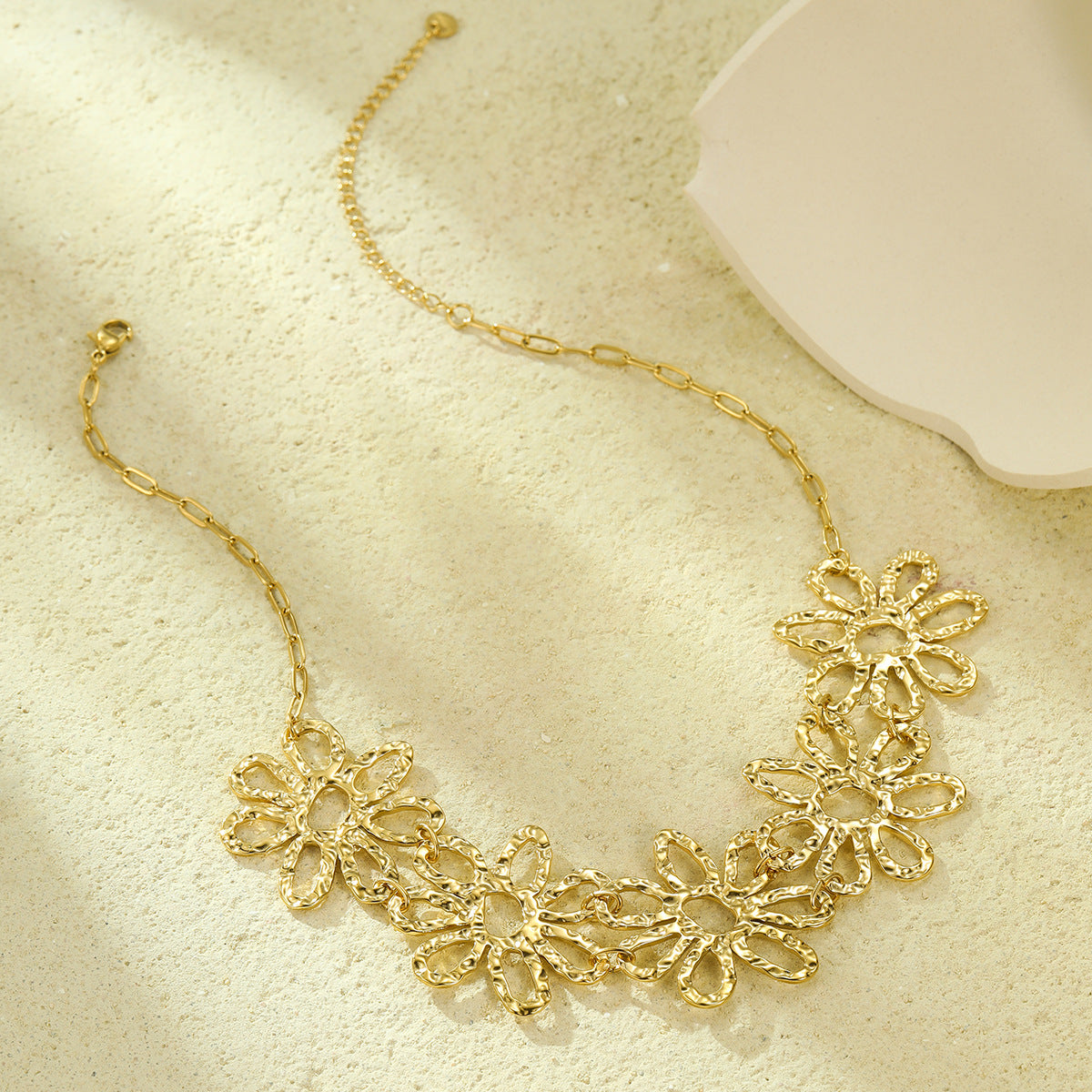 Retro Irregular Asymmetric Hollow Out Cutout out Pleated Floral Petals Necklace Light Luxury Personality Necklace Accessories - Wanita Store