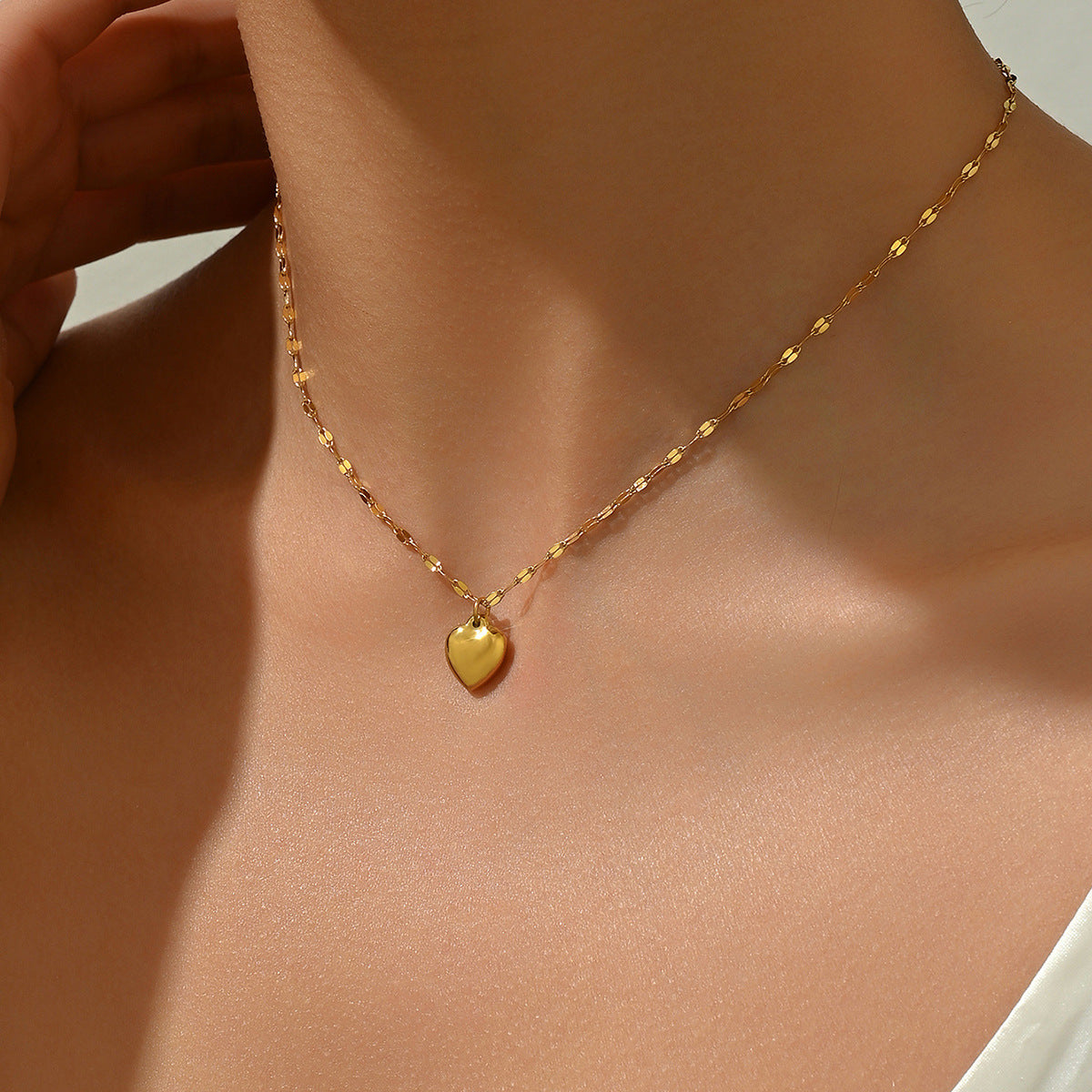 All Match Titanium Steel Love Embellished Necklace Simple Grace Personality Clavicle Chain - Wanita Store