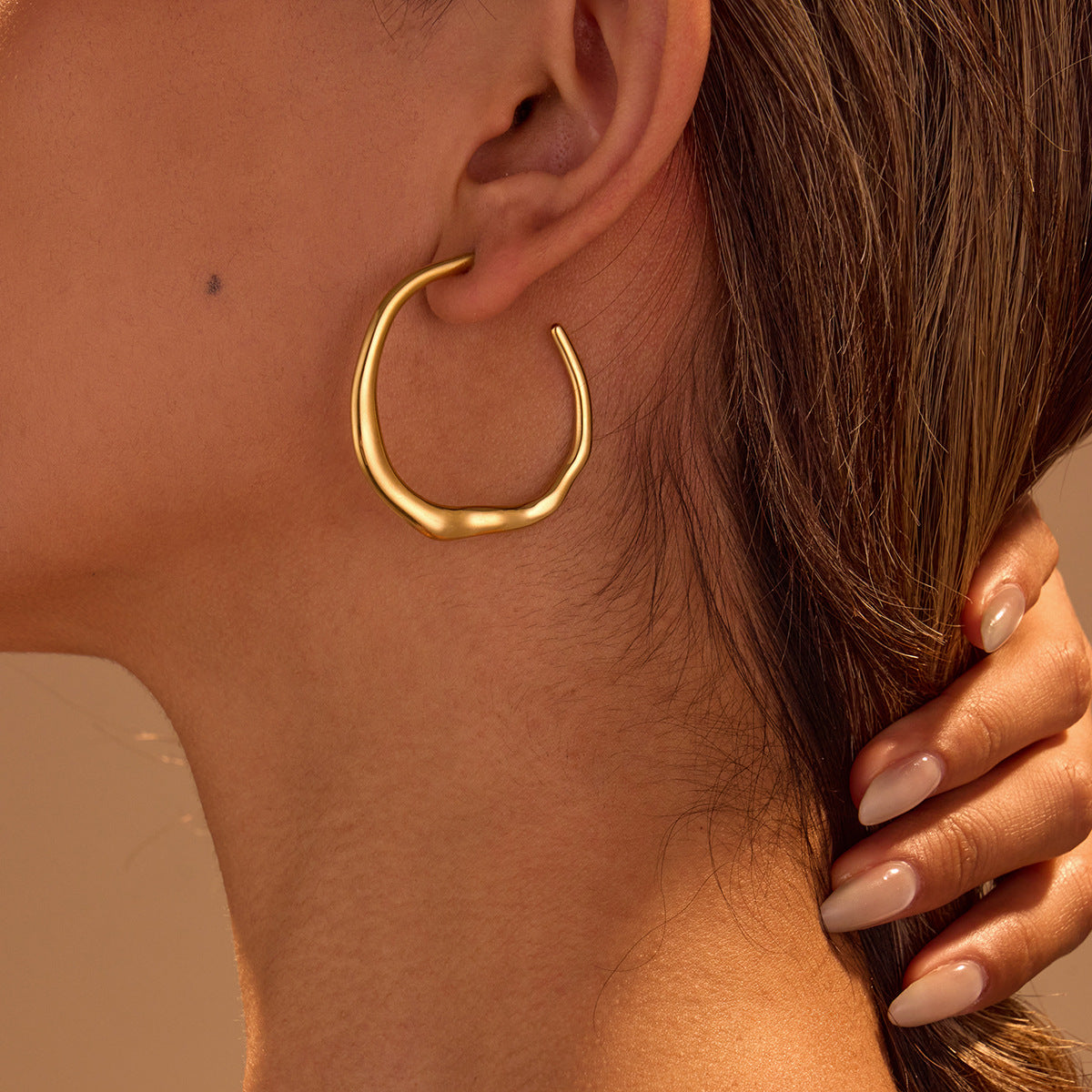 Sexy High Grade C Ring Earrings Stainless Steel 18K Gold Plating Personalized Cold Light Luxury Earrings - Wanita Store