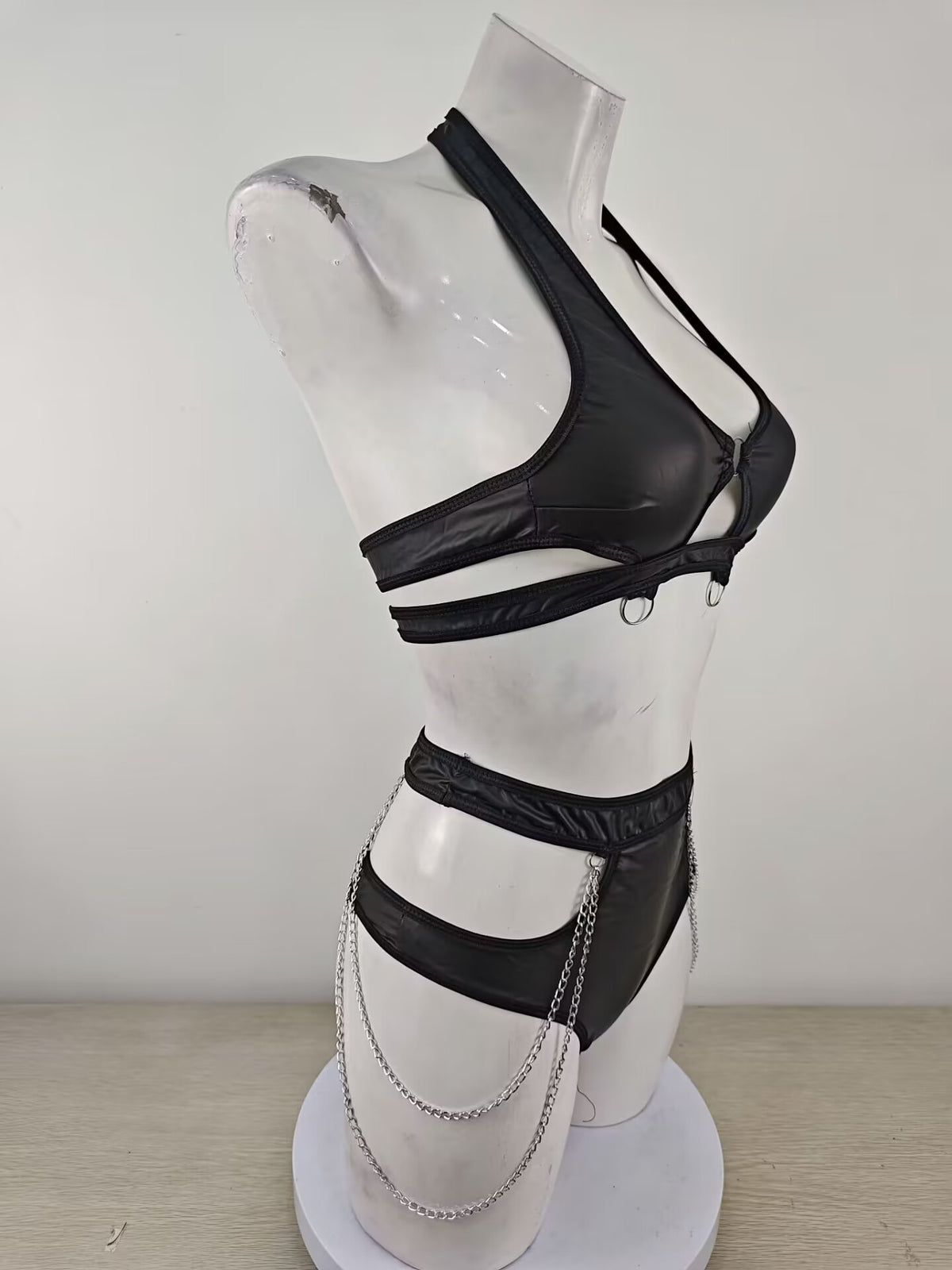 Sexy Metal Chain Buckle Patent Leather Halter Two Piece Sexy Lingerie Set