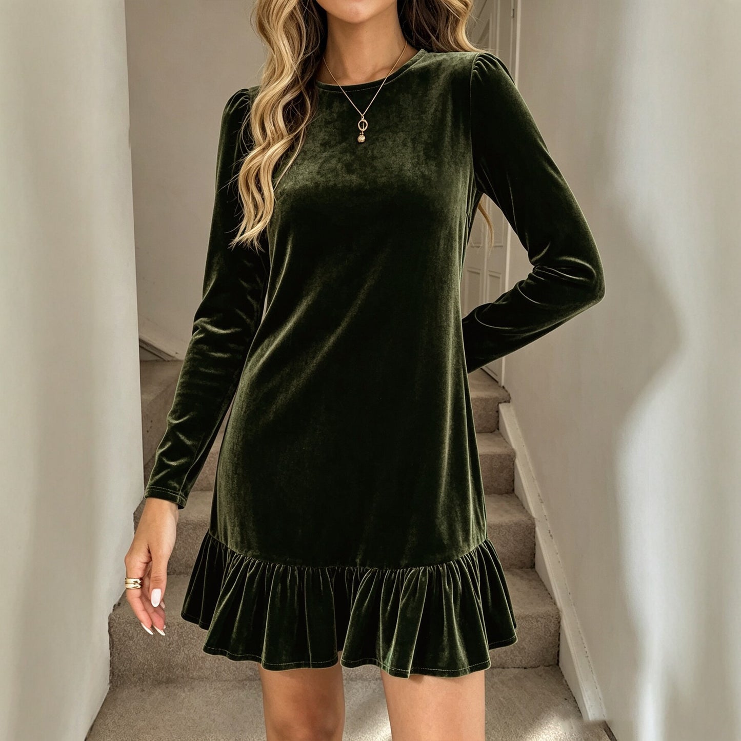 Women round Neck Velvet Dress Long Sleeve Waist Slimming Flounce Hem Dress