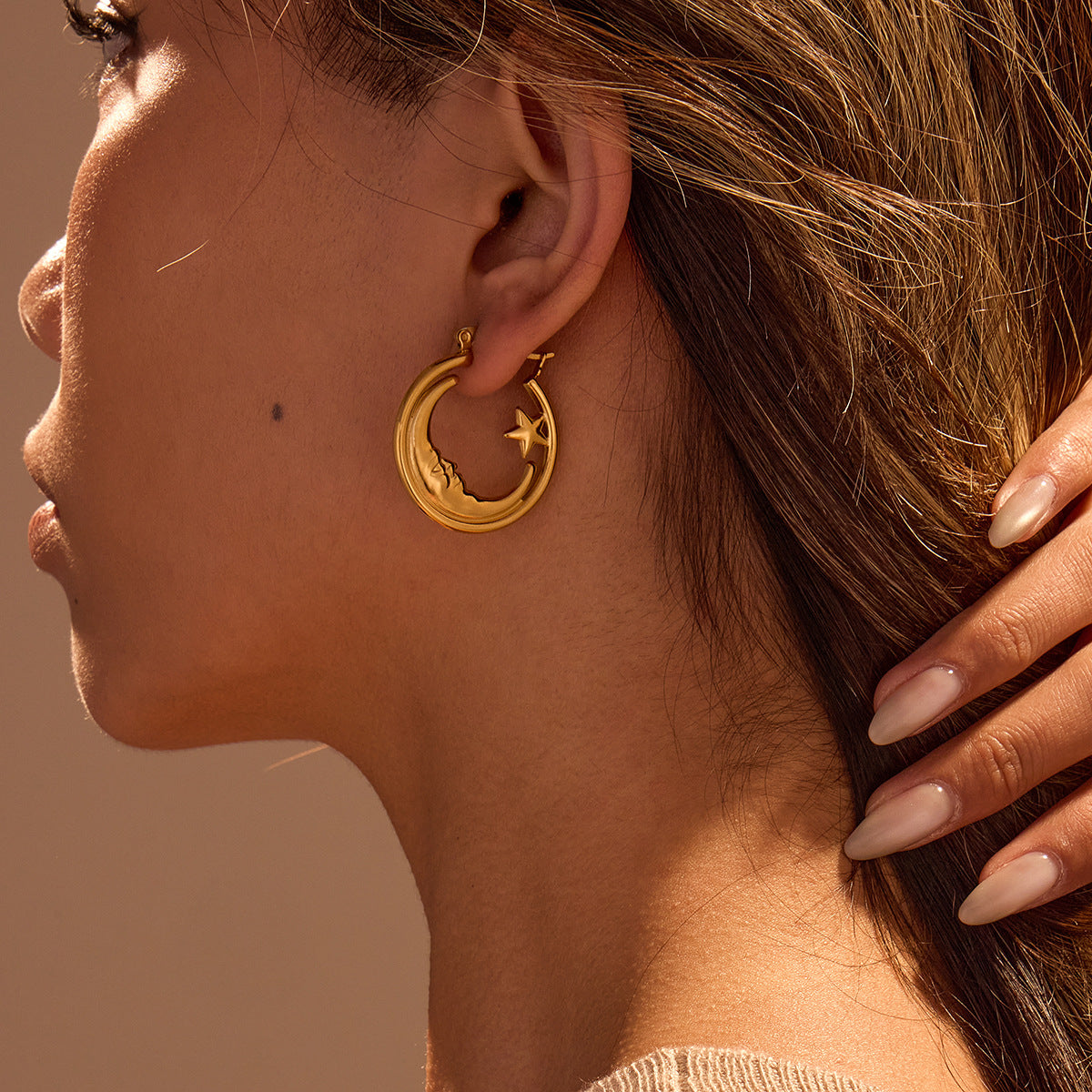 Retro Star Ring Shaped Hollow Out Cutout Stud Earrings Stainless Steel Ear Ring Premium Niche Design Earrings - Wanita Store