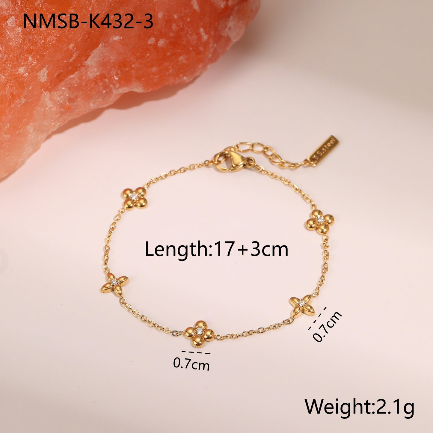 Gold Four-Leaf Clover Bracelet