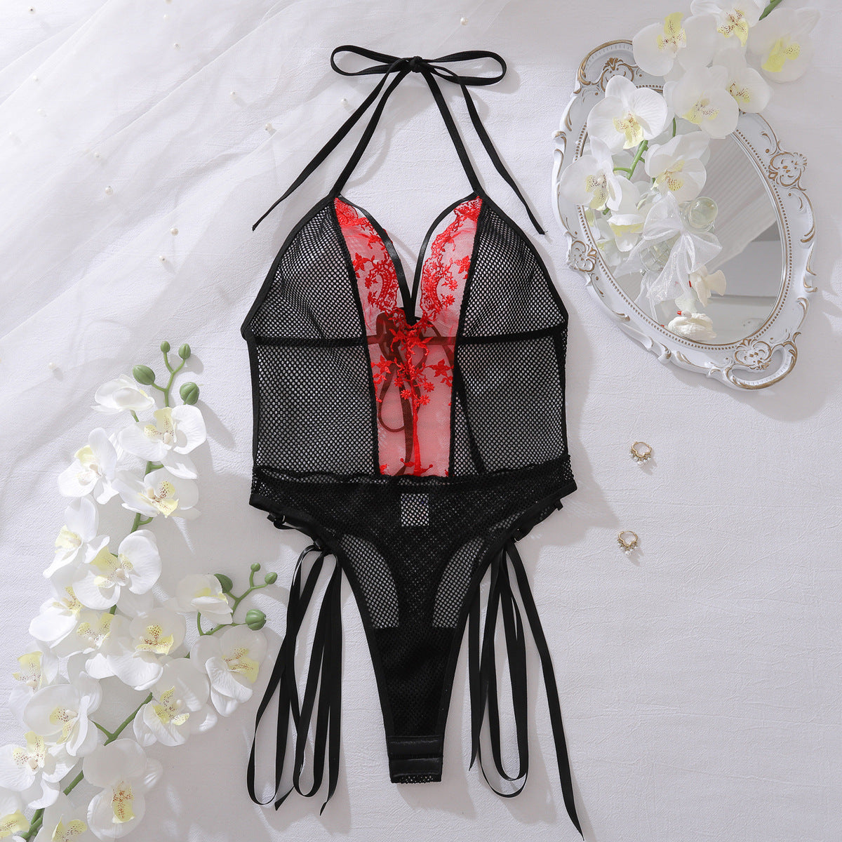 Contrasting Color of Black Red Embroidery Body Shaping Goddess Aura Halter Lace up Jumpsuit