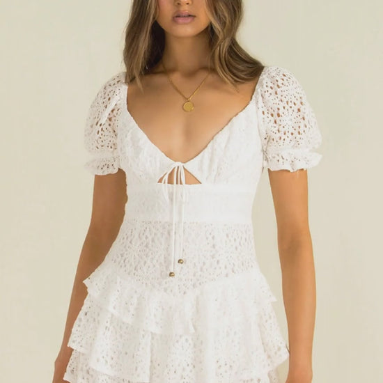 Short Spring Chest Lace up Back Zipper Lace Dress
